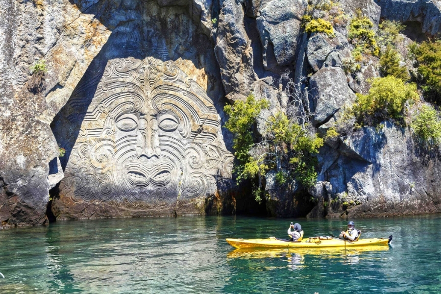 Kinh Nghiệm Du Lịch Hồ Taupo Ở Đảo Bắc New Zealand