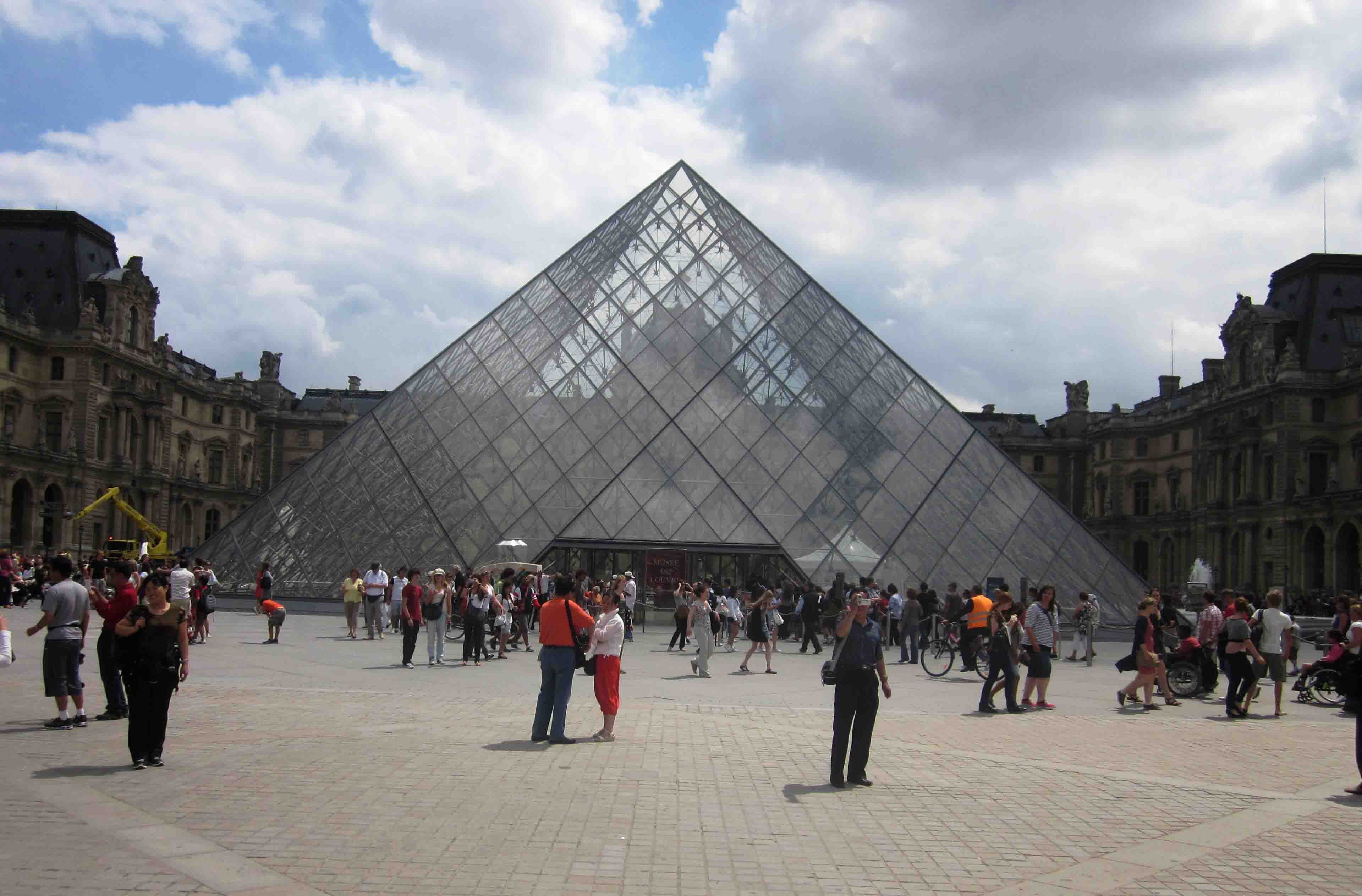 bao-tang-le-louvre